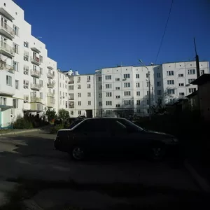 добротна квартира біля Київа.